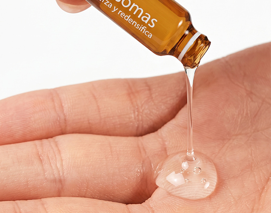 Cremas para la cara veganas y cruelty free textura ampolla exosomas